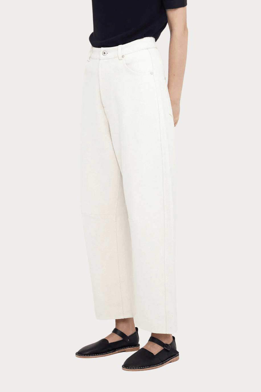 7115 By Szeki | Relaxed Curve Legged Trouser In Off-White - SHOP YUCCA Pants 7115 BY SZEKI - YUCCA, Women’s clothing store Denver, women’s clothing website, women’s elevated pants, clothing boutiques near me, women’s elevated trousers.