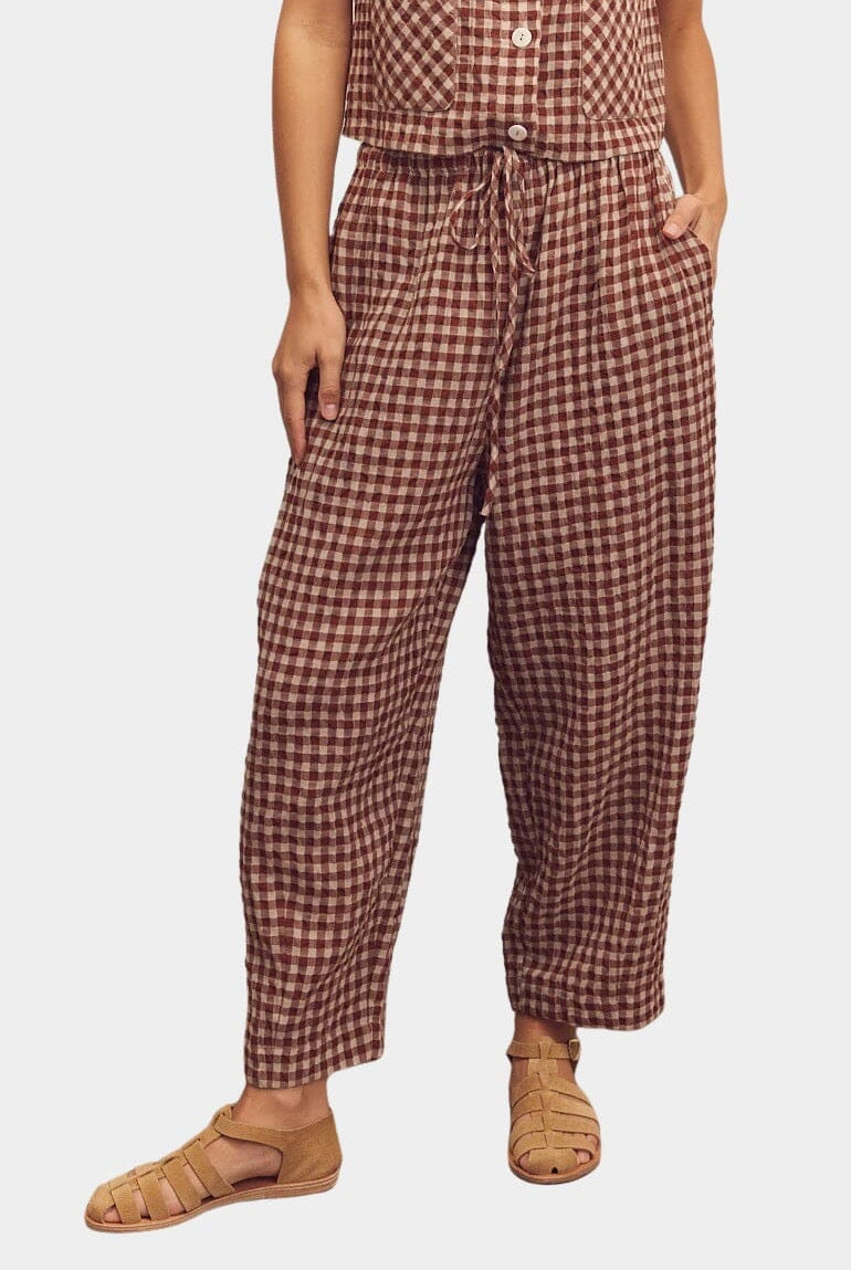 Amente | Drawstring Easy Pants In Brick - SHOP YUCCA Pants AMENTE - YUCCA, Women’s clothing store Denver, women’s clothing website, women’s elevated pants, clothing boutiques near me, women’s elevated trousers.