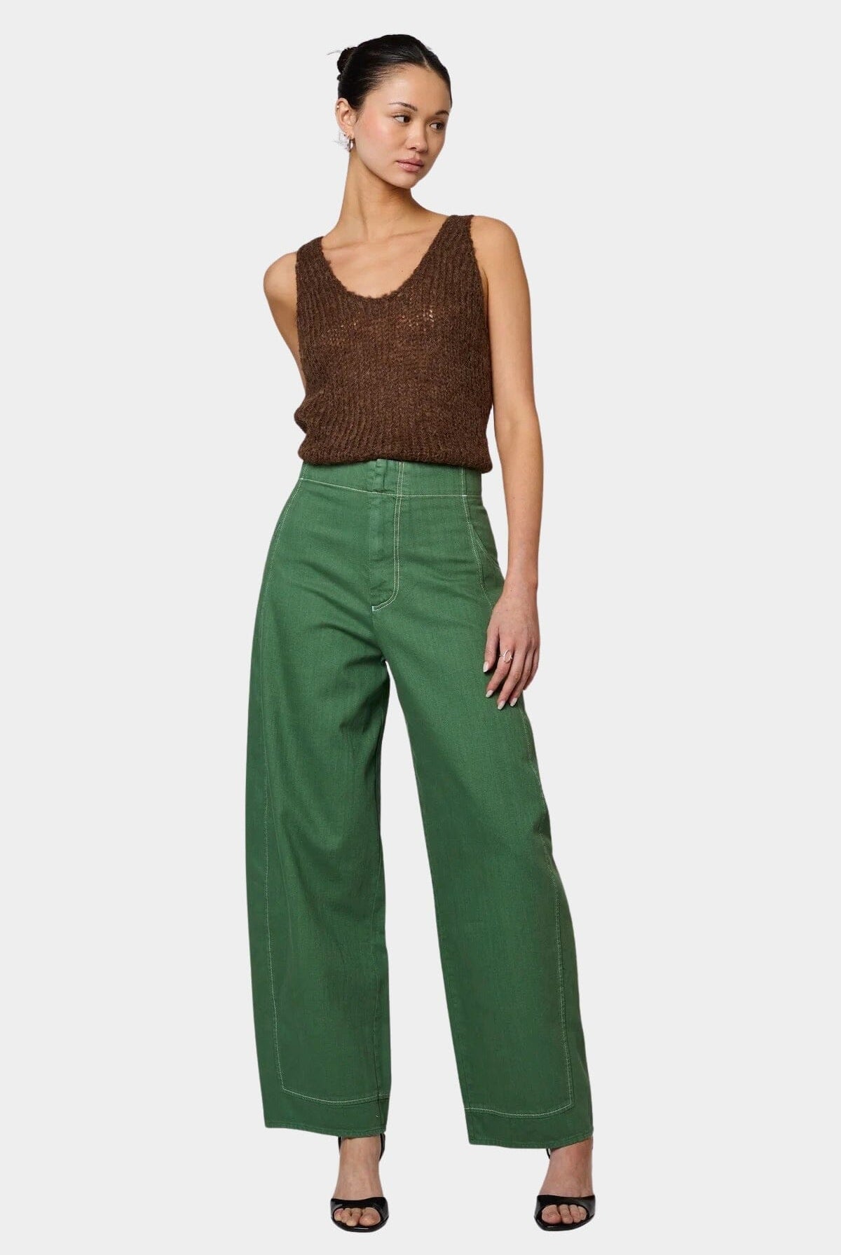 Atelier Delphine | Sweater Tank In Chocolate Brown - SHOP YUCCA Tank Top ATELIER DELPHINE - YUCCA Yucca store Denver, women’s clothing boutique near me, high quality capsule wardrobe, boutiques near me, women’s high quality tops