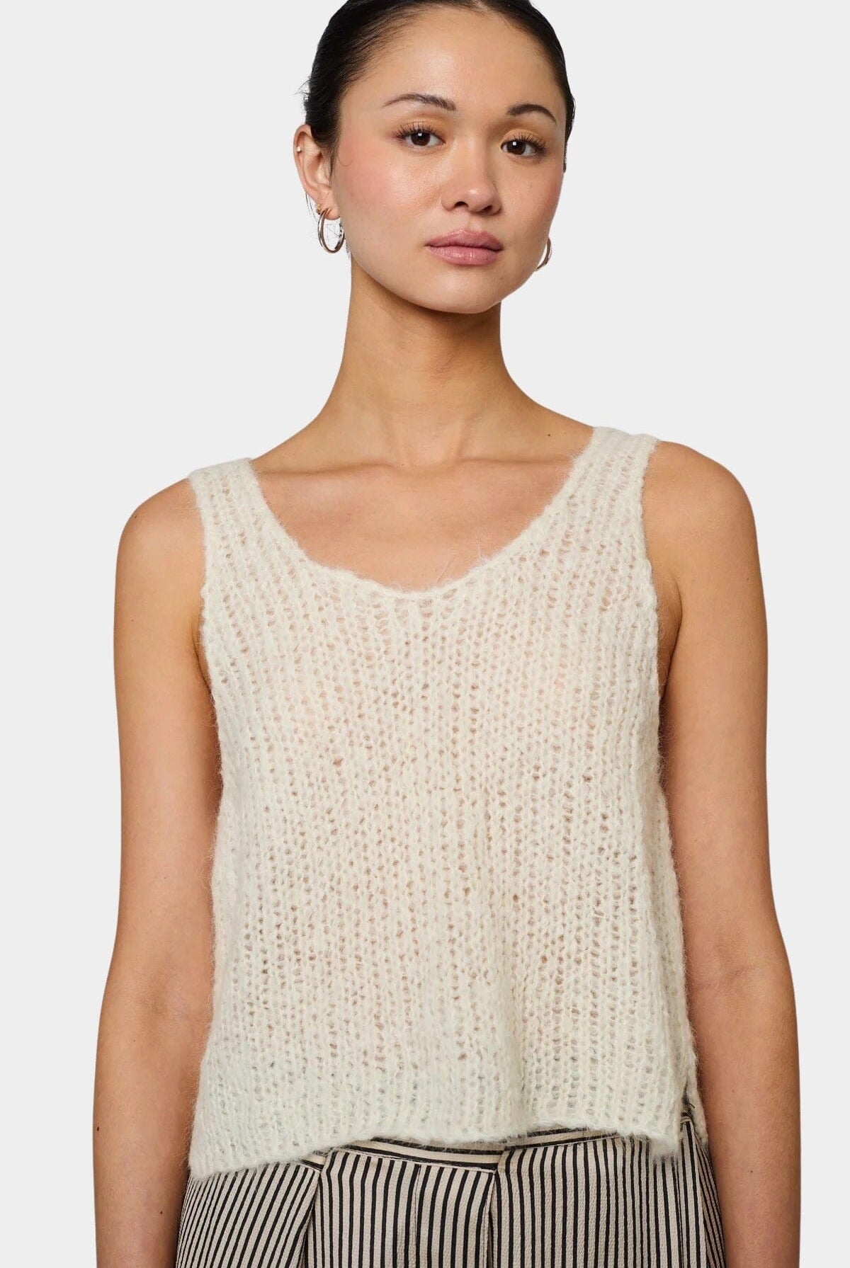 Atelier Delphine | Sweater Tank In Cream - SHOP YUCCA Shirts & Tops ATELIER DELPHINE - YUCCA Yucca store Denver, women’s clothing boutique near me, high quality capsule wardrobe, boutiques near me, women’s high quality tops