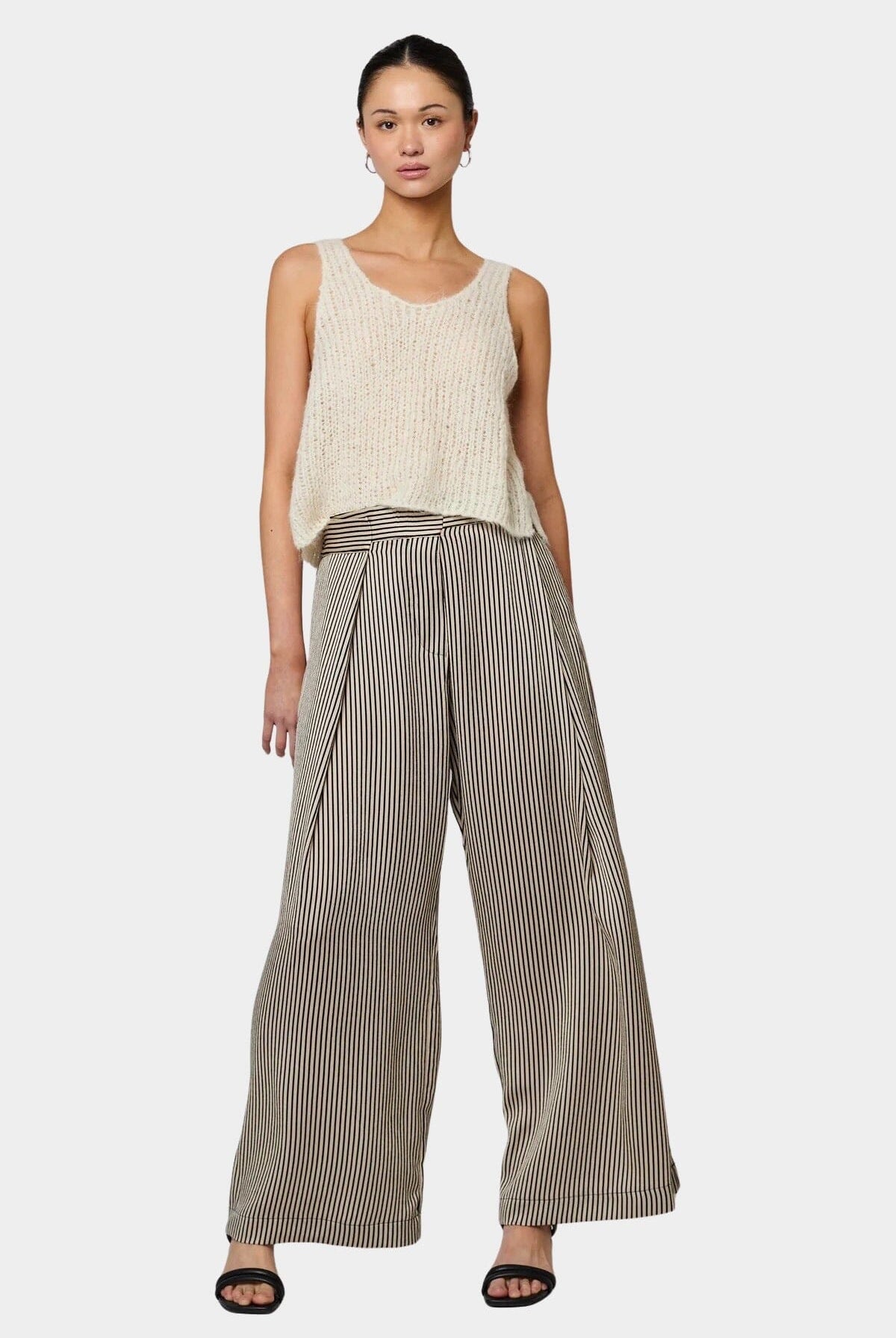 Atelier Delphine | Sweater Tank In Cream - SHOP YUCCA Shirts & Tops ATELIER DELPHINE - YUCCA Yucca store Denver, women’s clothing boutique near me, high quality capsule wardrobe, boutiques near me, women’s high quality tops