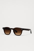 CHIMI | 01 Sunglasses In Brown - SHOP YUCCA Sunglasses CHIMI - YUCCA, Artistic sunglasses for women, boutique near me, boutique stores near me, minimalist sunglasses, shop local Denver.