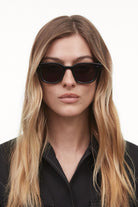 Chimi | 02 Sunglasses In Black - SHOP YUCCA Sunglasses CHIMI - YUCCA, Artistic sunglasses for women, boutique near me, boutique stores near me, minimalist sunglasses, shop local Denver.