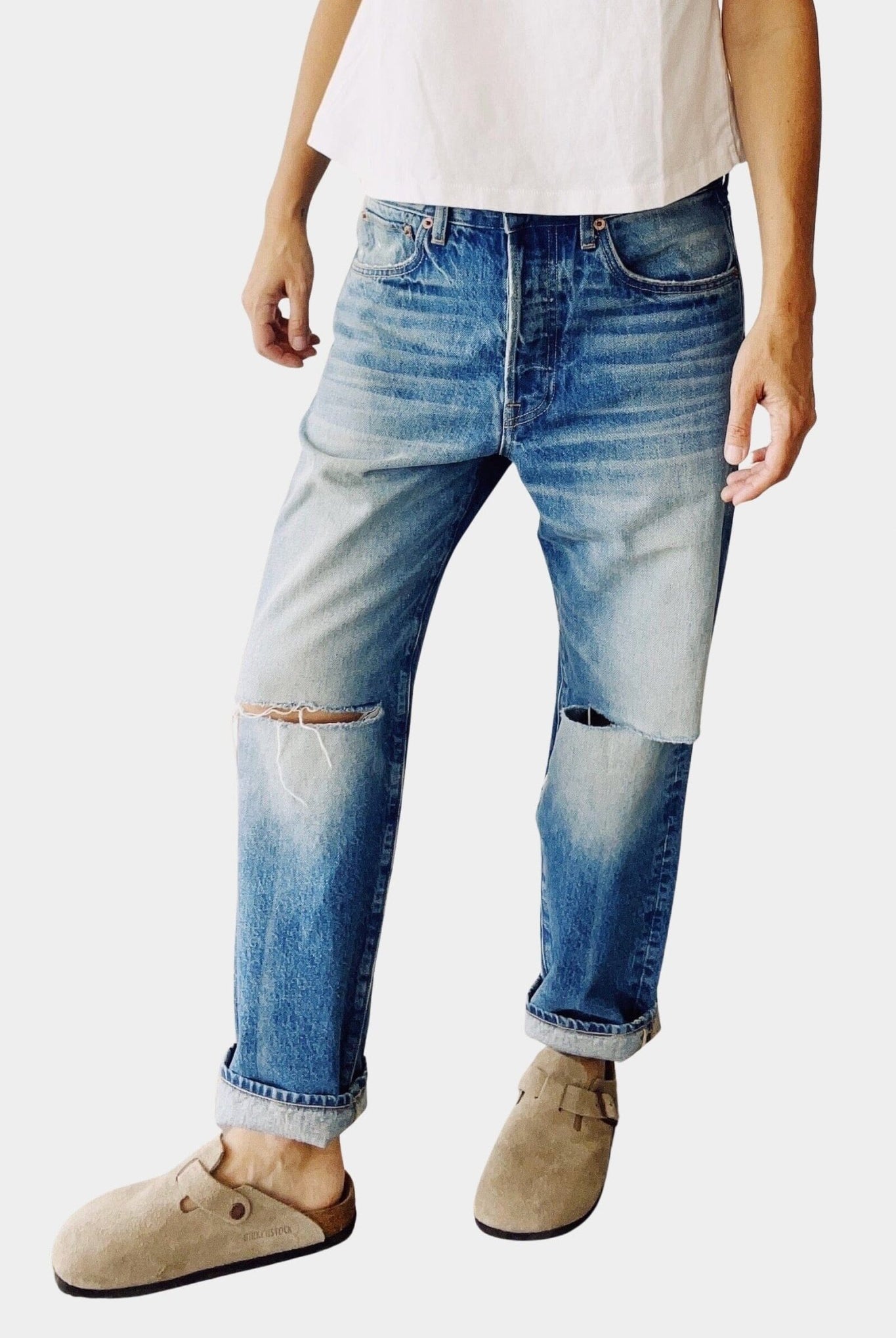 Hey Gang | The Loose Crop In Earl Destroy - SHOP YUCCA Pants HEY GANG - YUCCA, Best boutique shopping in Denver, boutiques Denver, high end denim jeans online, capsule wardrobe, shop local Denver.