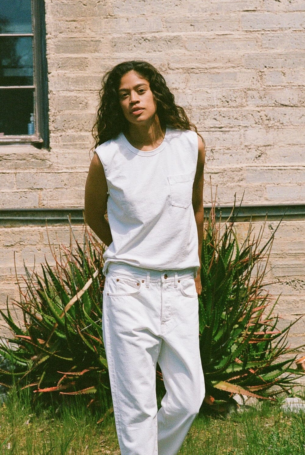 Hey Gang | Muscle Tee In White - SHOP YUCCA Shirts & Tops HEY GANG - YUCCA, Yucca store Denver, women’s clothing boutique near me, high quality capsule wardrobe, boutiques near me, women’s high quality tops.