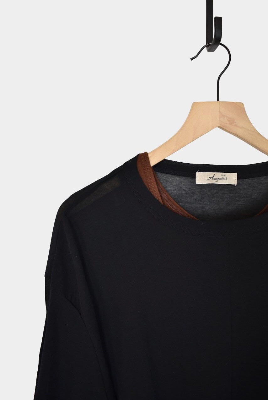 Ichi Antiquités | T-Shirt and Tanktop Set In Brown x Black - SHOP YUCCA Shirts & Tops ICHI ANTIQUITÉS - YUCCA, Artistic clothing for women, boutique near me, boutique stores near me, capsule wardrobe, fashion for women over 50.