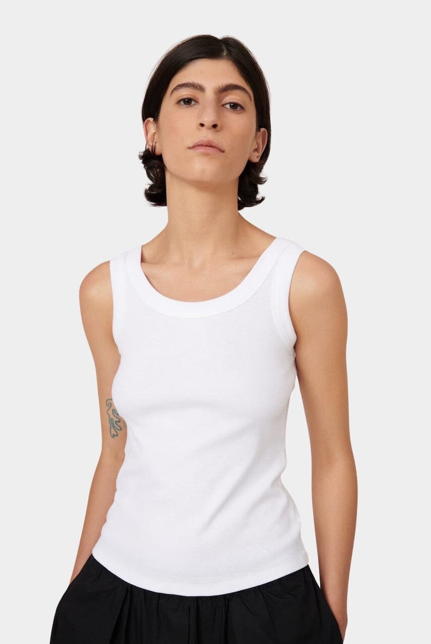 Kowtow | Everyday Singlet In White - SHOP YUCCA Tank Top KOWTOW - YUCCA, Boutiques Denver, stylish tops for women, cherry creek boutique, high quality casual tops.