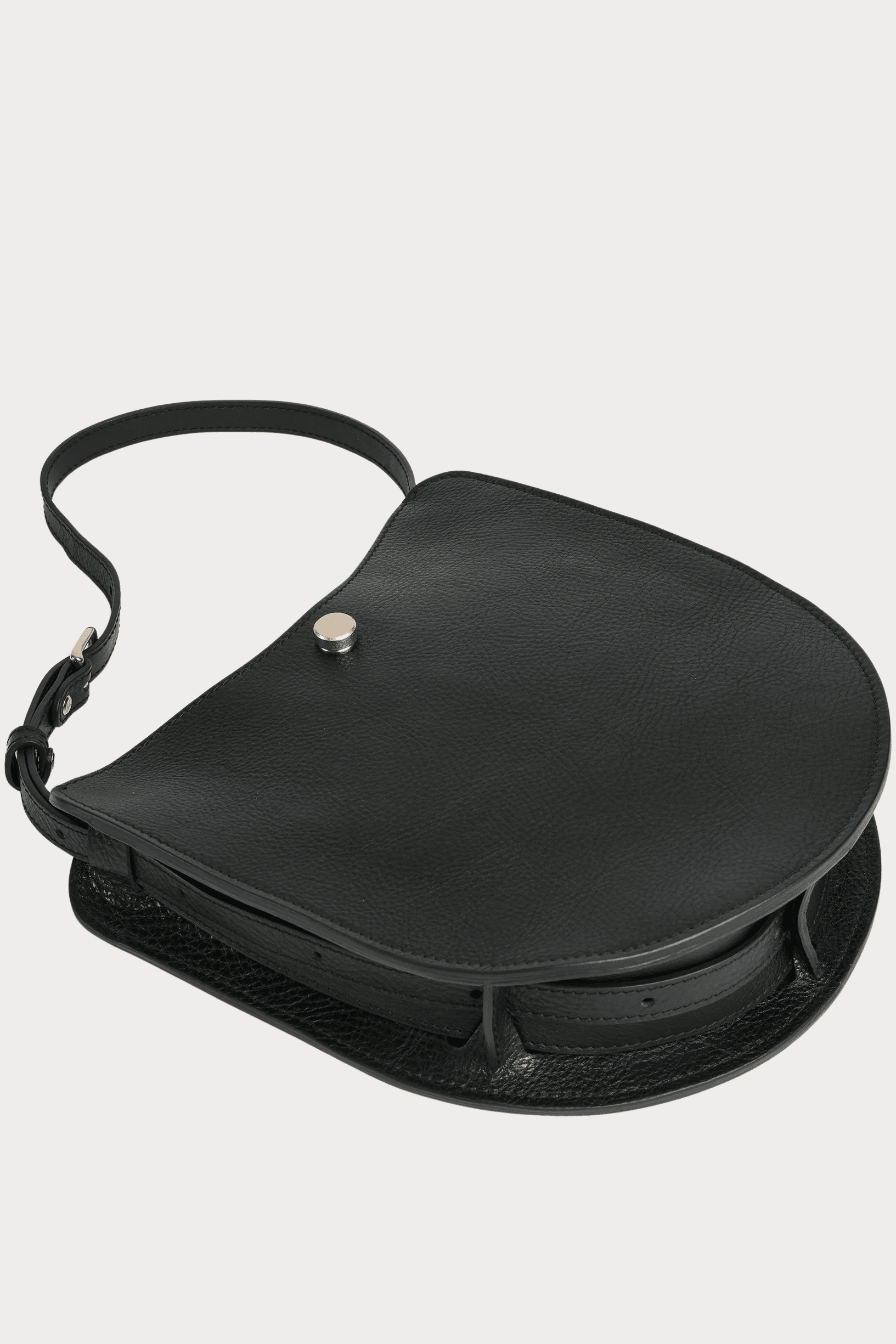 Lindquist | Savoie Bag In Black - SHOP YUCCA Handbags LINDQUIST - YUCCA Women’s clothing store Denver, women’s clothing website, women’s elevated basics, women’s high quality bags, women’s luxury bags, and women’s online bags.
