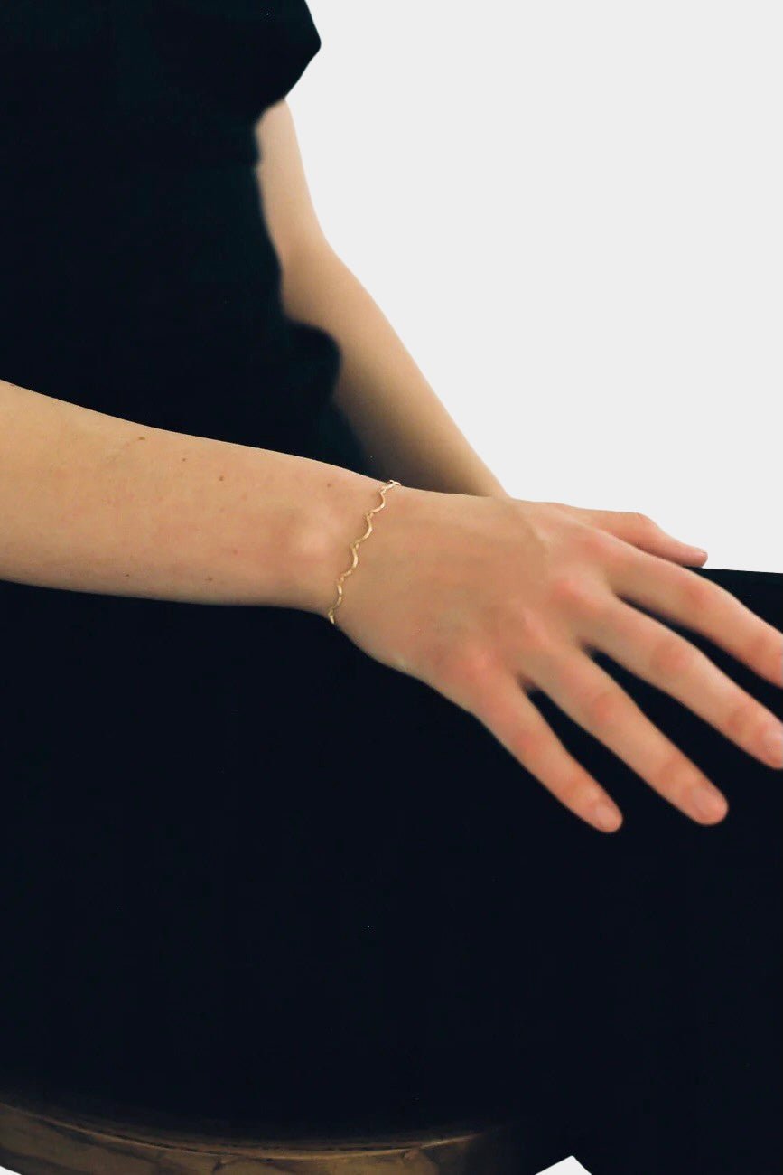 Maslo Jewelry - Scallop Bracelet - Gold, Bracelets - YUCCA, scalloped chain style, artistic minimalist jewelry Denver.