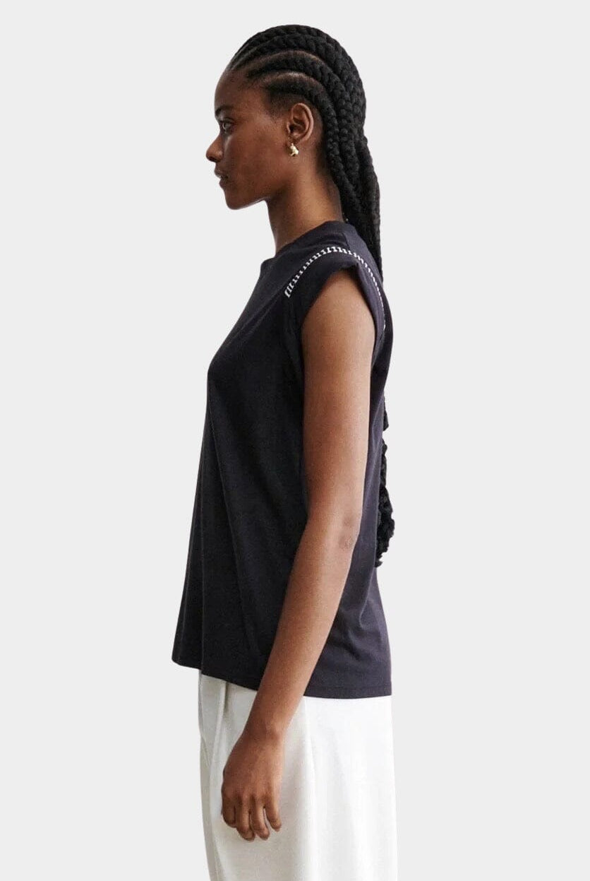Rachel Comey | Miles Tee In Black - SHOP YUCCA Shirts & Tops RACHEL COMEY - YUCCA, Boutiques Denver, stylish tops for women, cherry creek boutique, high quality casual tops.