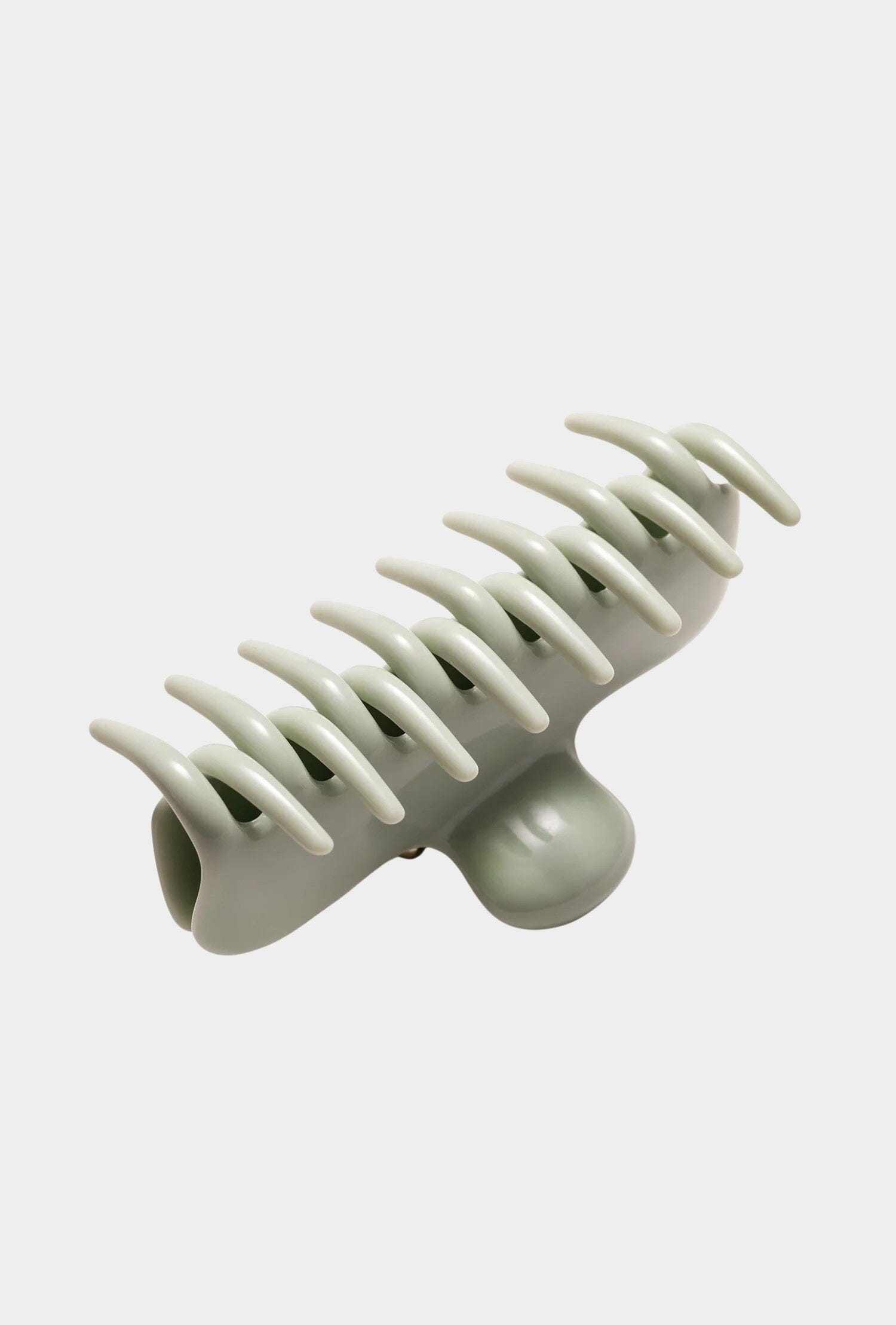 UNDO - 4" Claw Clip In Sage - SHOP YUCCA Hair UNDO - YUCCA Yucca store Denver, women’s clothing boutique near me, high quality hair clips, durable hair clips, minimalist hair clips.