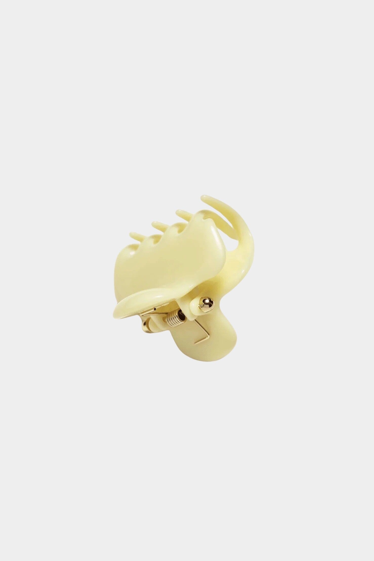 UNDO - 2" Claw Clip In Citron - SHOP YUCCA Hair UNDO - YUCCA Yucca store Denver, women’s clothing boutique near me, high quality hair clips, durable hair clips, minimalist hair clips.