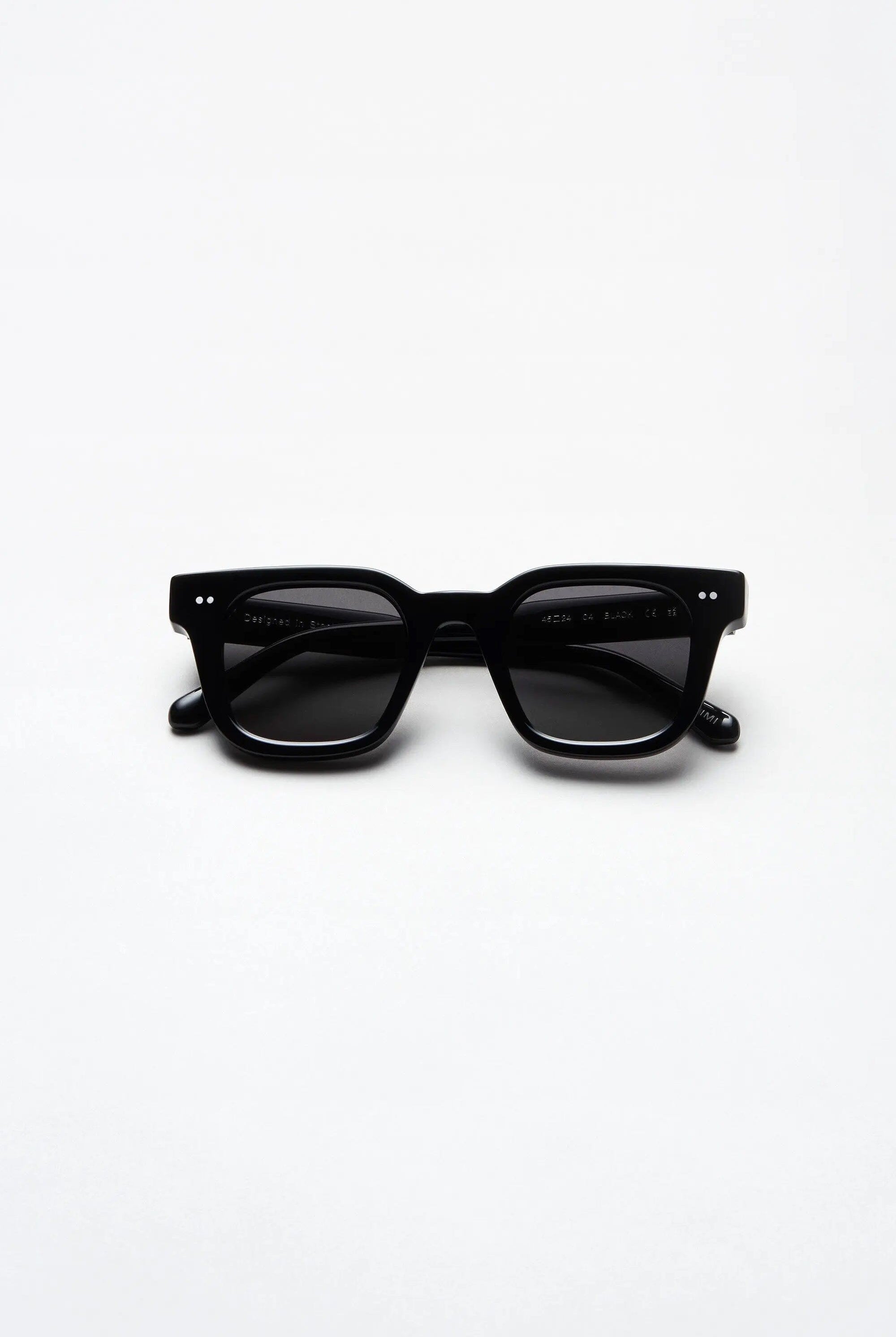 CHIMI | 04 Sunglasses In Black - SHOP YUCCA Sunglasses CHIMI - YUCCA 