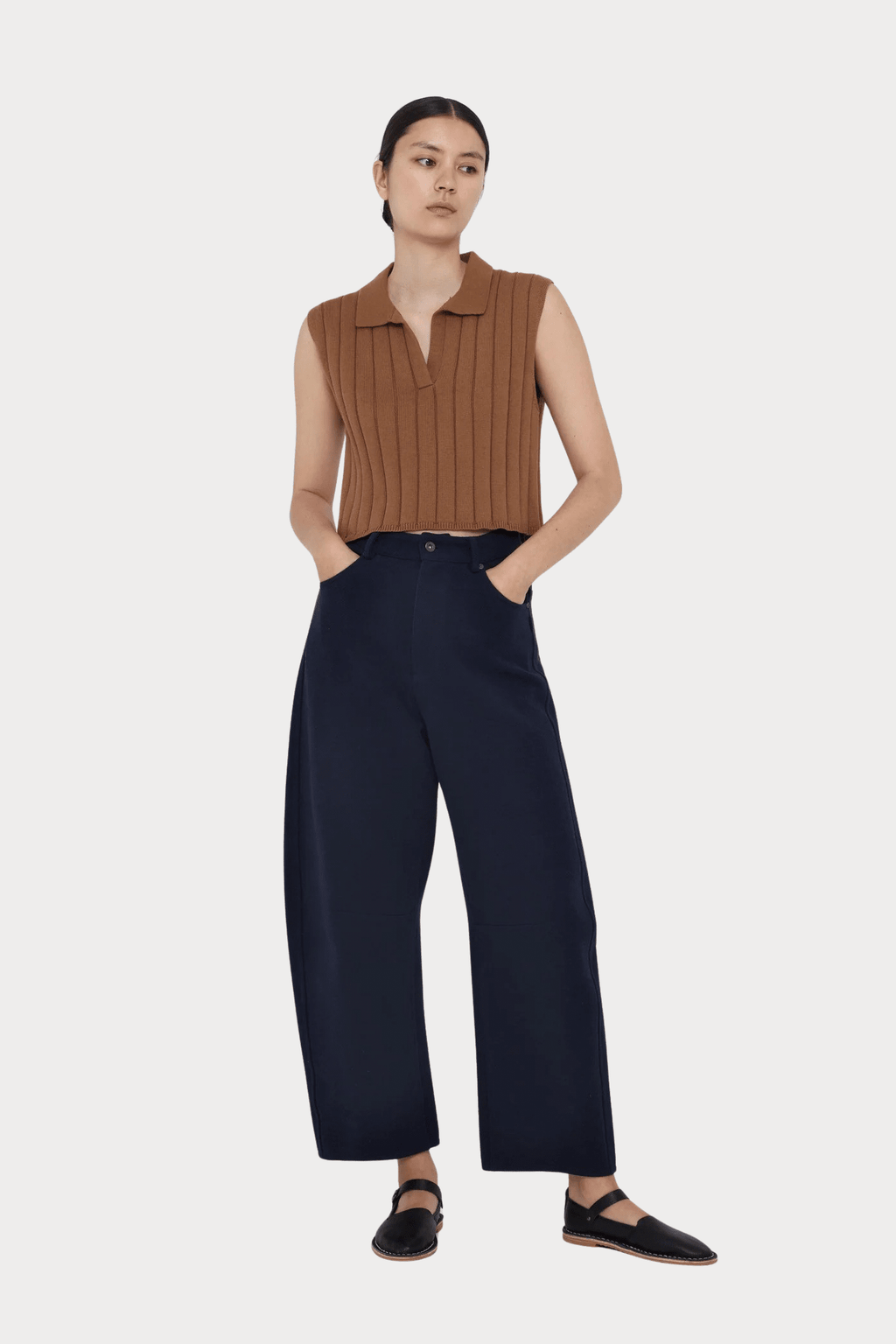 7115 BY SZEKI | Relaxed Curve Legged Trouser - Navy - YUCCA
