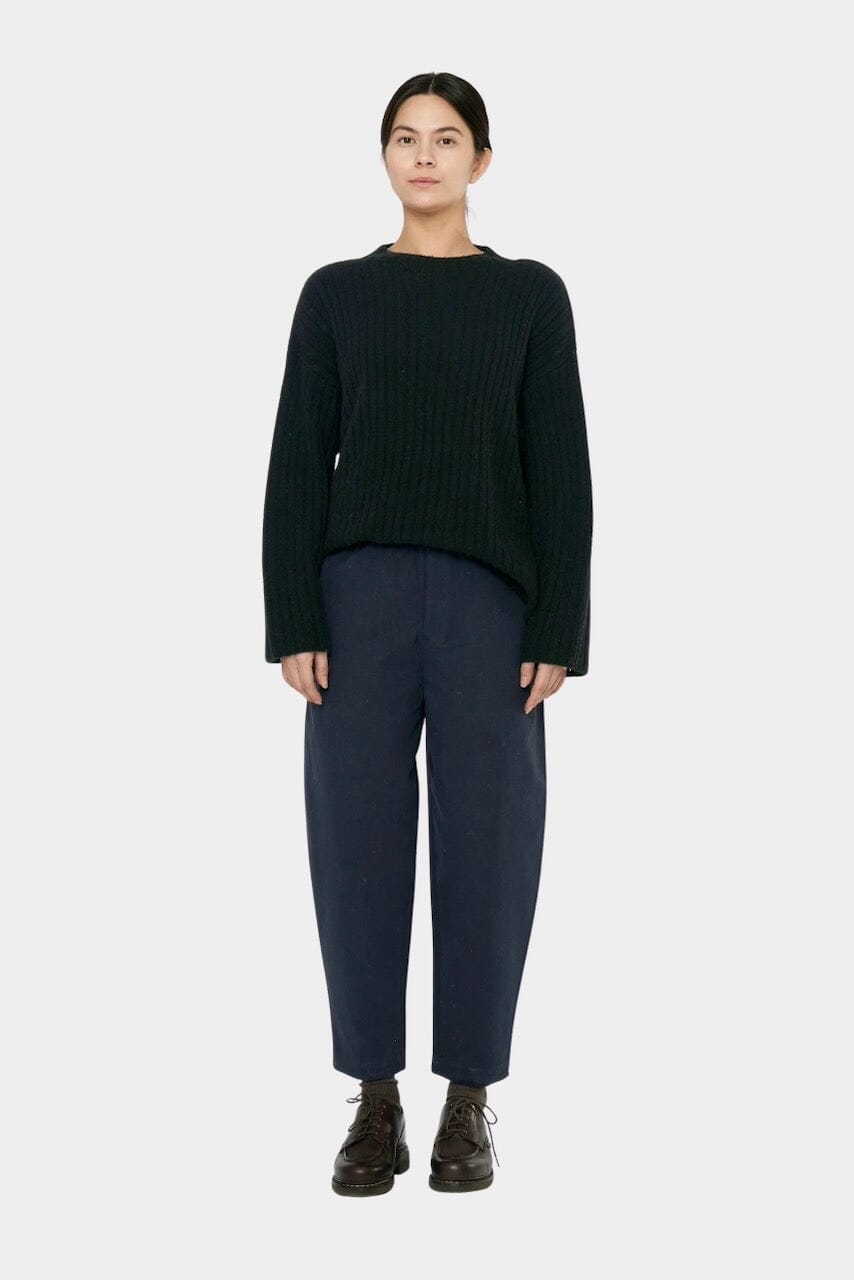 7115 By Szeki - Signature Elastic Pull-Up Trouser - Navy Black - Pants - YUCCA,  women’s clothing website, women’s pants.
