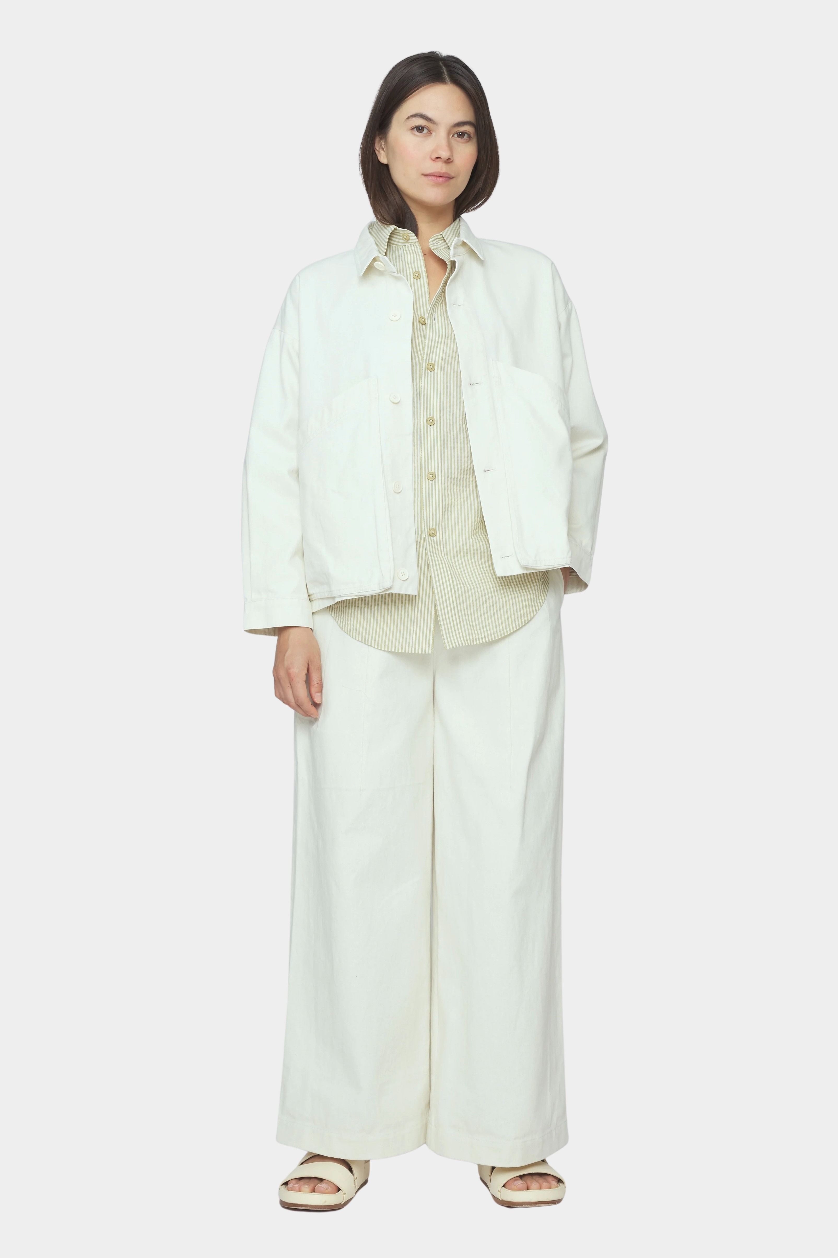 7115 by Szeki Signature Panel Pockets Jacket Spring Edition pearl white cotton jacket front view