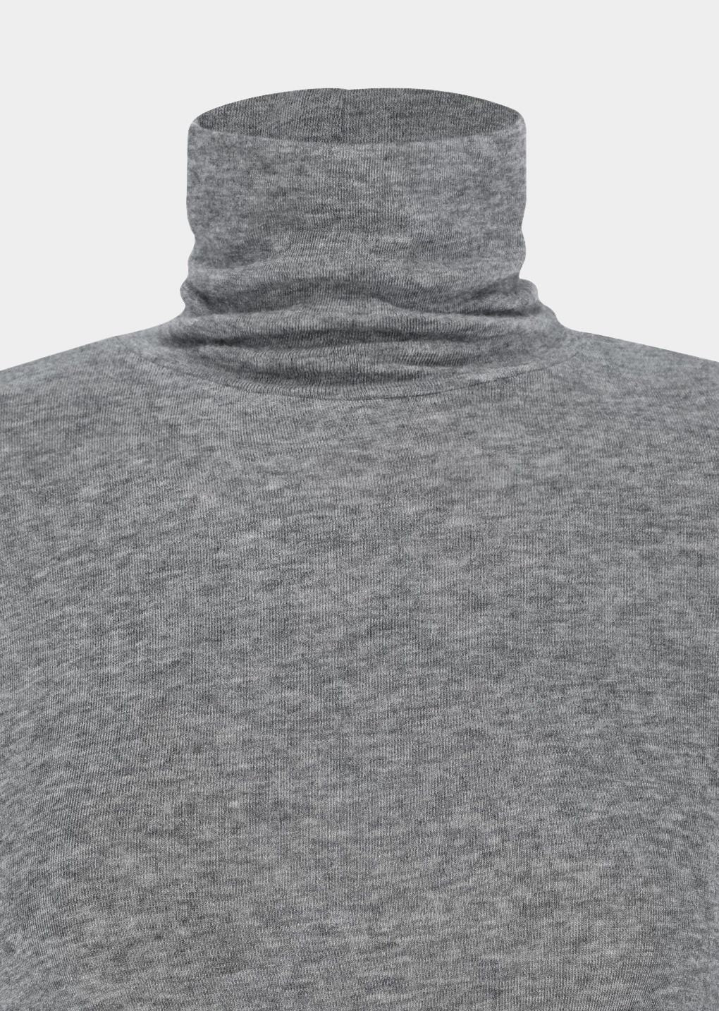 AMOMENTO Turtle T-Shirt Dark Grey, close-up of soft marled jersey and gently gathered turtleneck collar