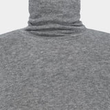 AMOMENTO Turtle T-Shirt Dark Grey, close-up of soft marled jersey and gently gathered turtleneck collar