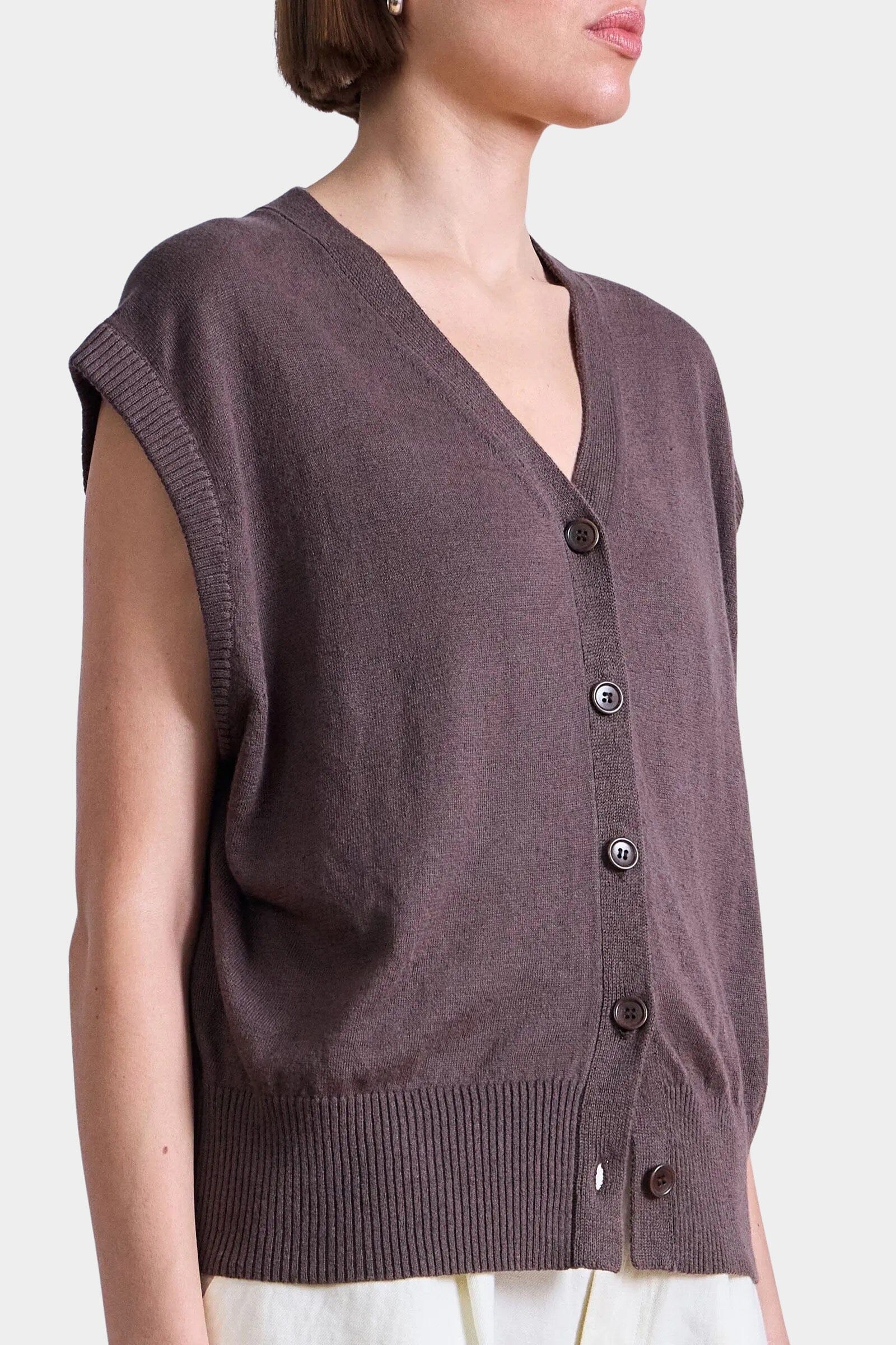 Apiece Apart | Fine Weight Cropped Vest In Espresso - SHOP YUCCA Shirts & Tops APIECE APART - YUCCA 