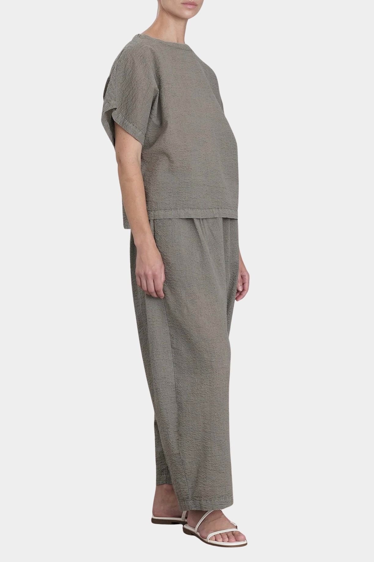 Black Crane boxed top p grey angled view cropped length relaxed silhouette