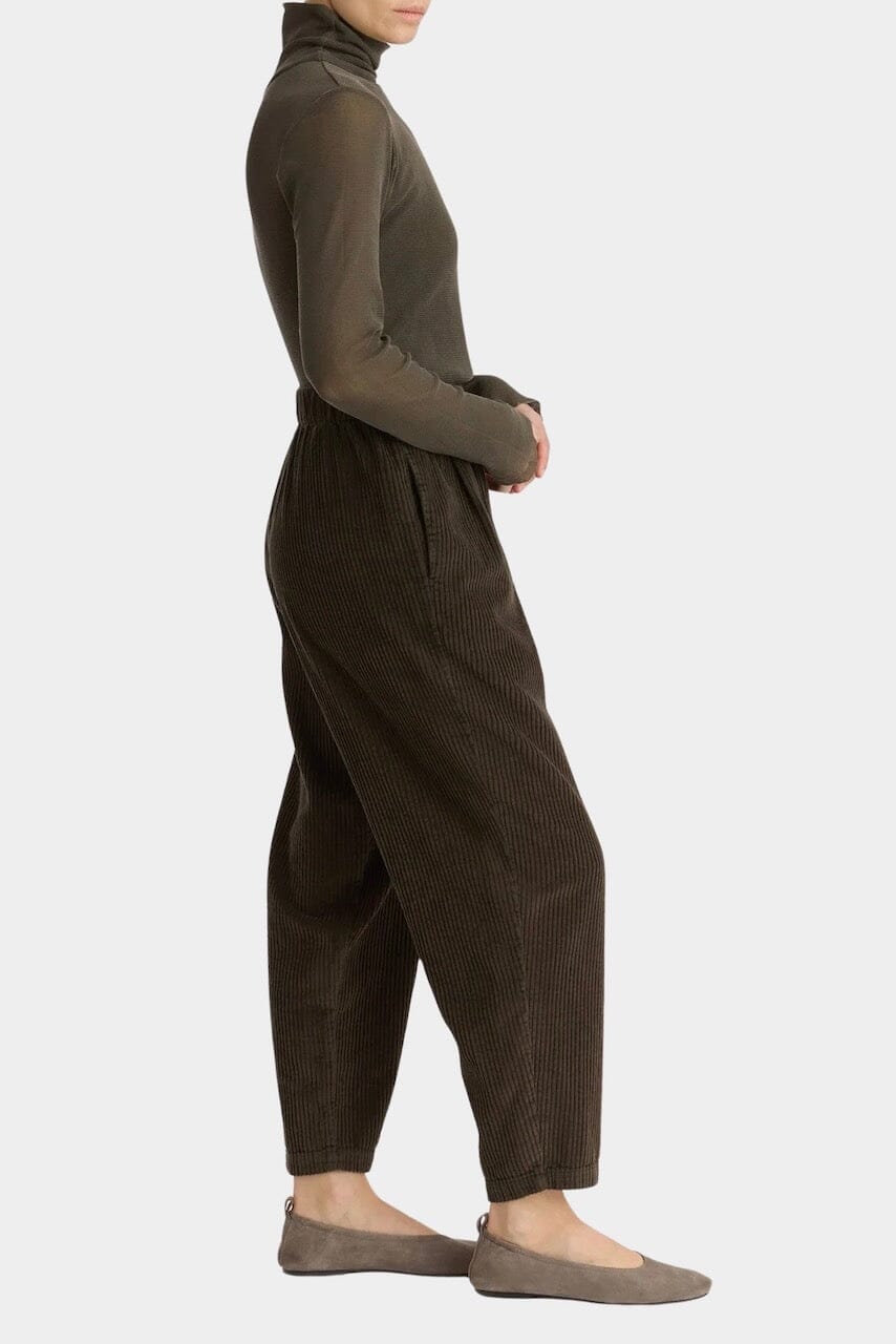 Black Crane | Carpenter Pants In Dark Forest - SHOP YUCCA Pants BLACK CRANE - YUCCA Artistic clothing for women, boutique near me, boutique stores near me, capsule wardrobe, fashion for women over 50