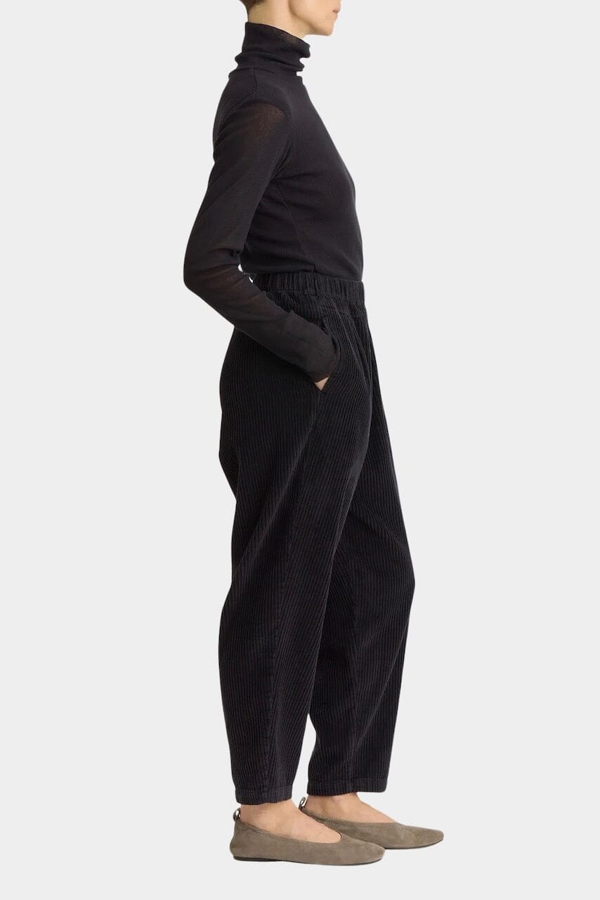 Black Crane | Carpenter Pants In Dark Navy - SHOP YUCCA Pants BLACK CRANE - YUCCA Artistic clothing for women, boutique near me, boutique stores near me, capsule wardrobe, fashion for women over 50.