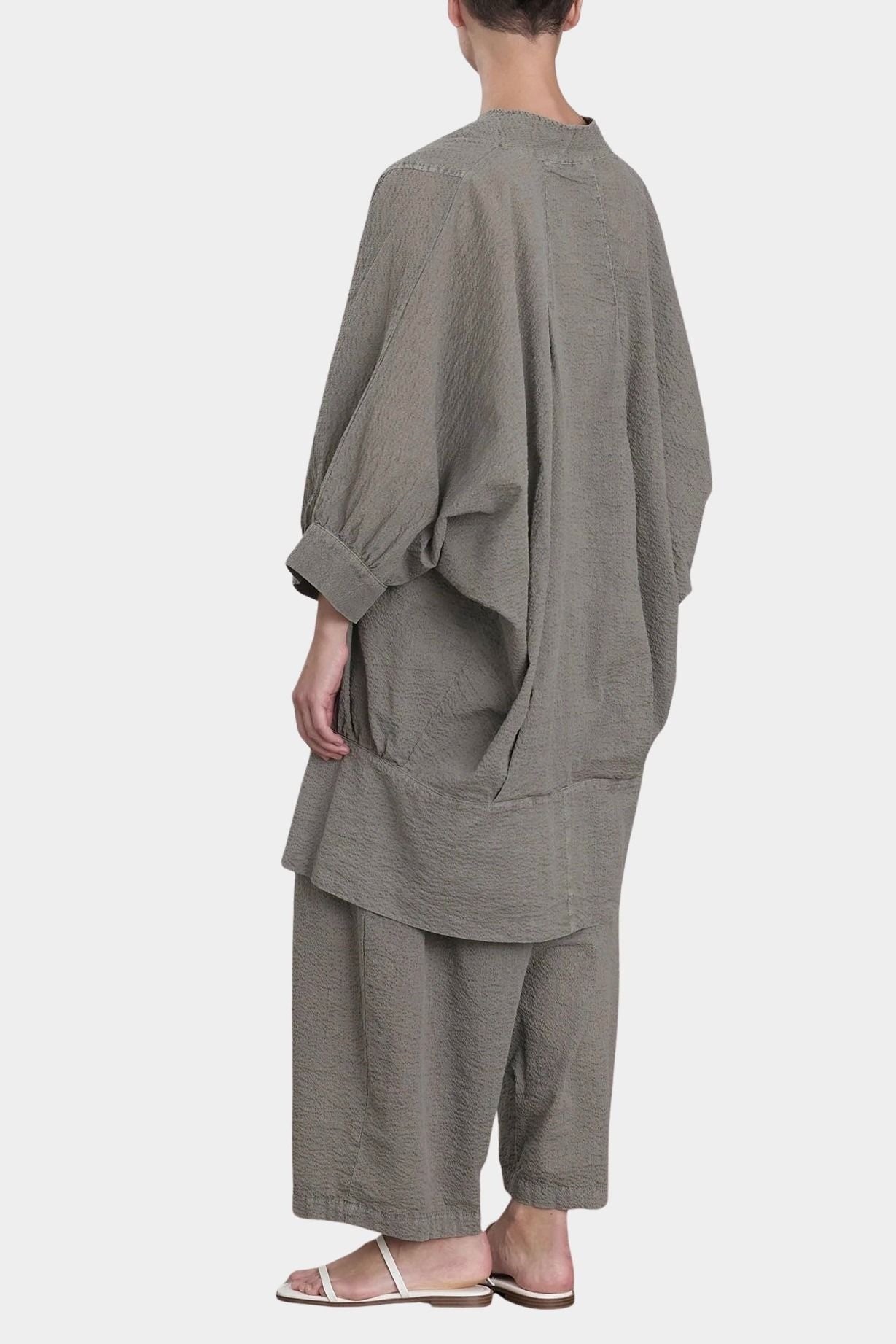 Black Crane spoon jacket p grey back view relaxed fit voluminous shape