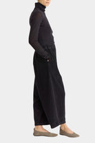 Black Crane | Wide Pants In Dark Navy - SHOP YUCCA Pants BLACK CRANE - YUCCA Artistic clothing for women, boutique near me, boutique stores near me, capsule wardrobe, fashion for women over 50