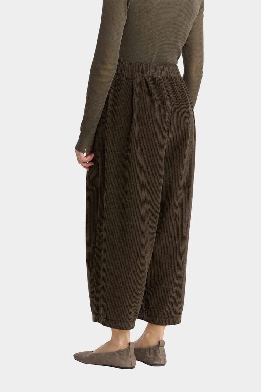 Black Crane | Wide Pants In Dark Forest - SHOP YUCCA Pants BLACK CRANE - YUCCA Artistic clothing for women, boutique near me, boutique stores near me, capsule wardrobe, fashion for women over 50