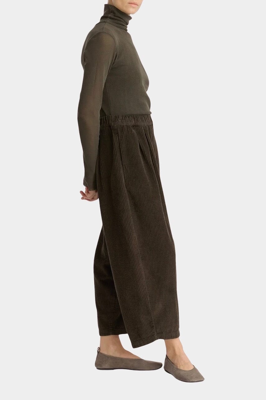 Black Crane | Wide Pants In Dark Forest - SHOP YUCCA Pants BLACK CRANE - YUCCA Artistic clothing for women, boutique near me, boutique stores near me, capsule wardrobe, fashion for women over 50