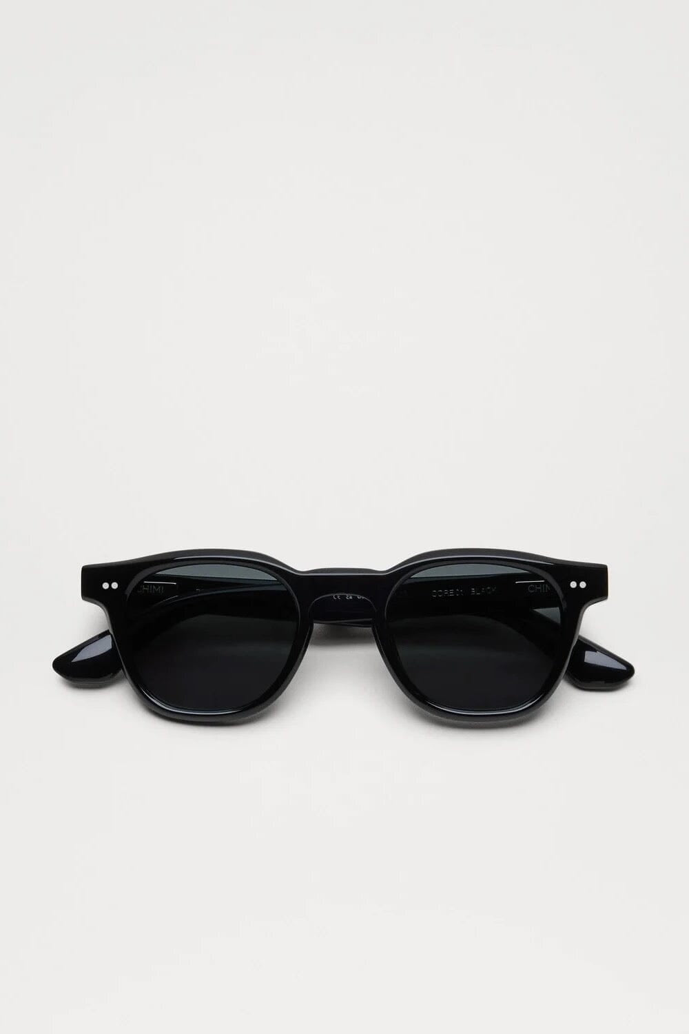 CHIMI 01 Sunglasses Black folded frame detail with dark lenses and signature rivet accents