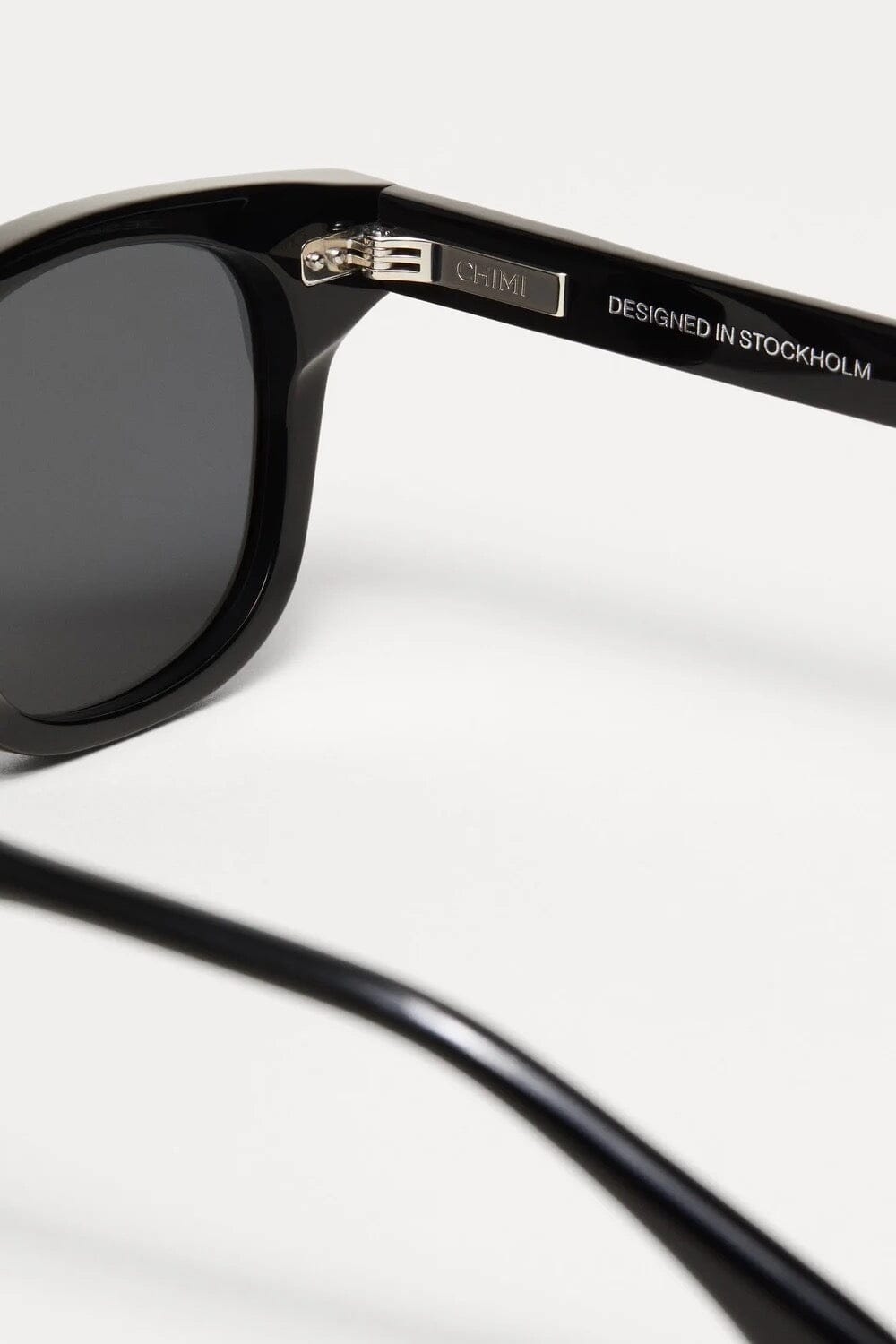 Chimi - 02 Sunglasses - Black - YUCCA, Artistic sunglasses for women, boutique near me, minimalist sunglasses.