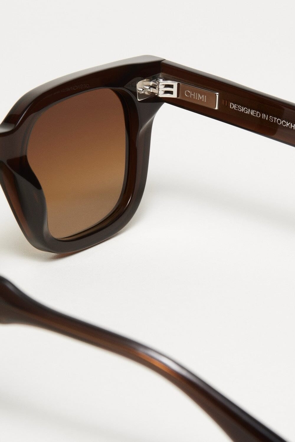 Chimi | 02 Sunglasses In Brown - SHOP YUCCA Sunglasses CHIMI - YUCCA 