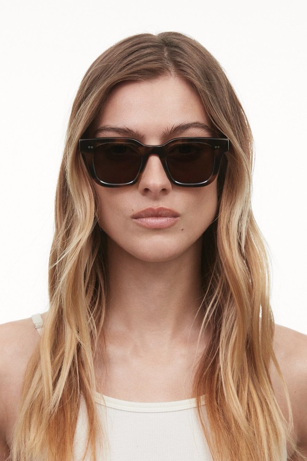 CHIMI | 04 Sunglasses In Tortoise - SHOP YUCCA Sunglasses CHIMI - YUCCA, Artistic sunglasses for women, boutique near me, boutique stores near me, minimalist sunglasses, shop local Denver.