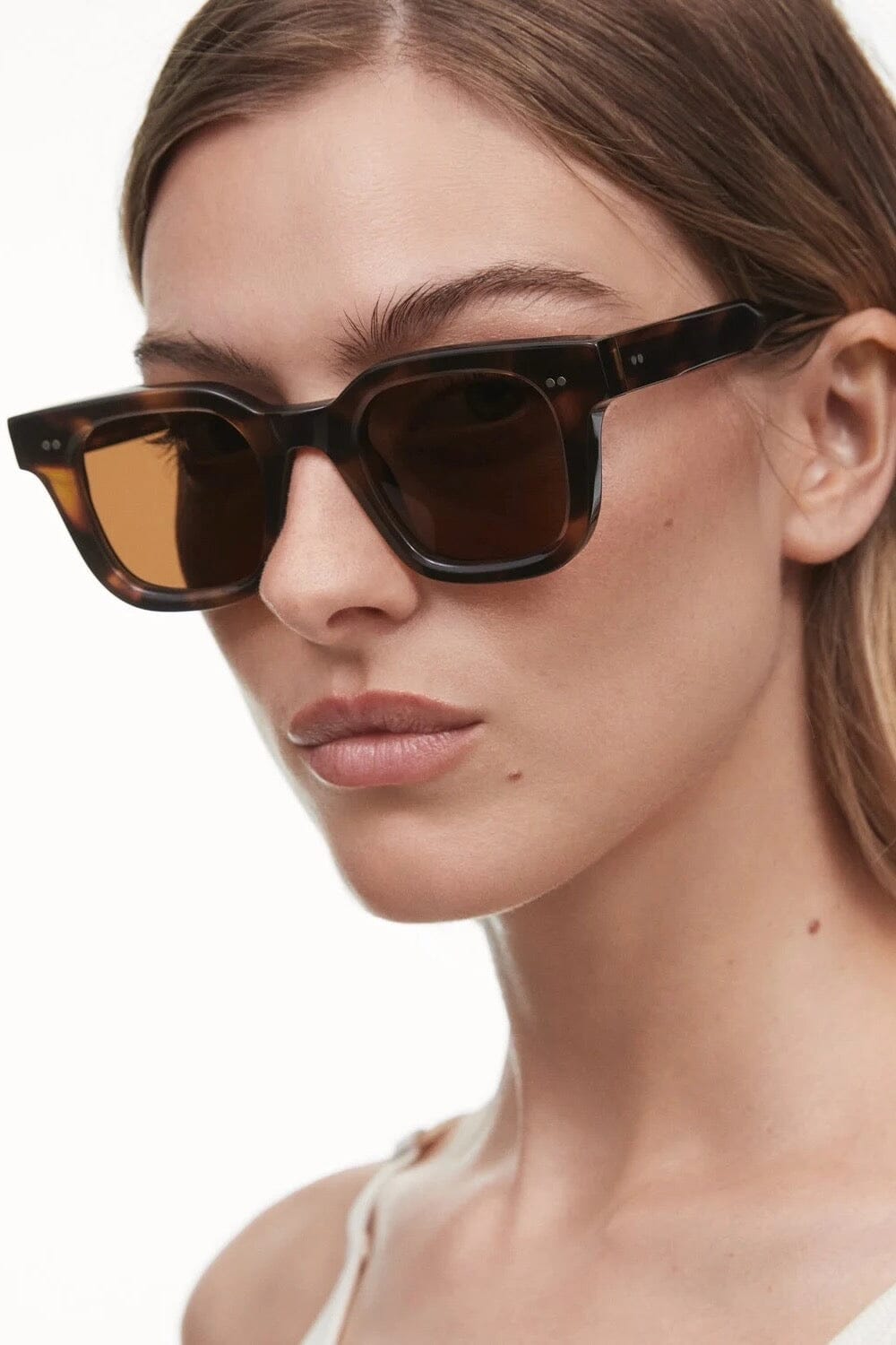 CHIMI | 04 Sunglasses In Tortoise - SHOP YUCCA Sunglasses CHIMI - YUCCA, Artistic sunglasses for women, boutique near me, boutique stores near me, minimalist sunglasses, shop local Denver.