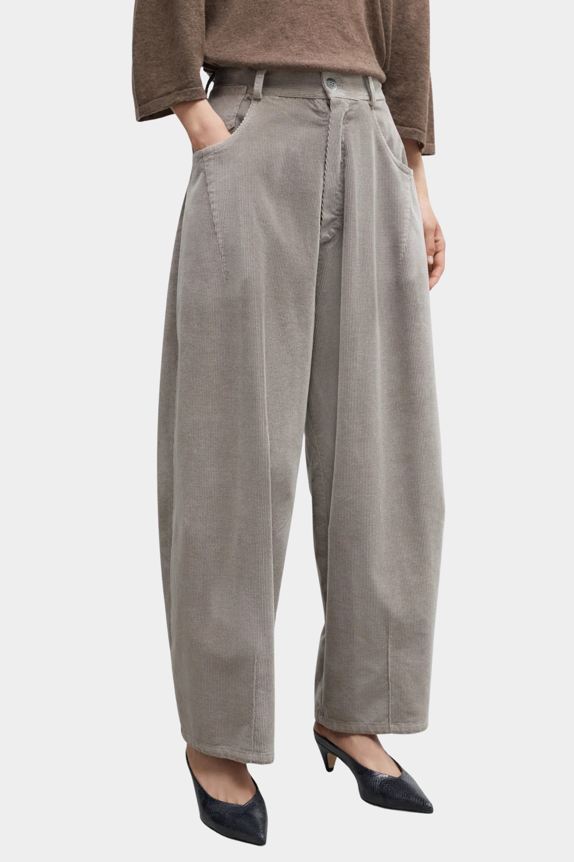 Cordera - Corduroy Baggy Pants - Cobblestone - Pants - YUCCA, chic outfits for women, women’s clothing store Denver.