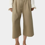 Camel cotton capri pants with pleated front and tailored waistband