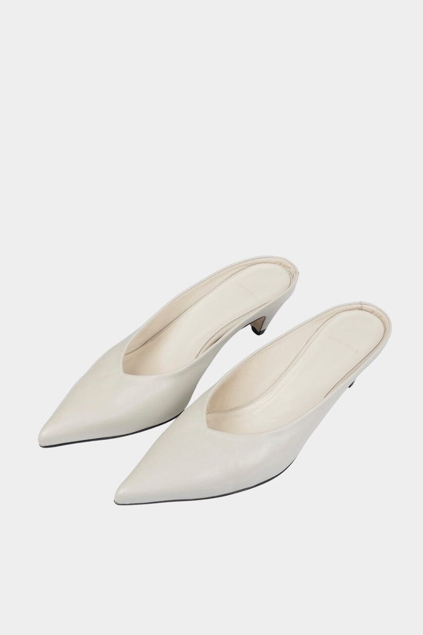 Cordera - Leather Pointy Mules - White - Footwear - YUCCA, women’s luxury shoes, women’s online footwear.