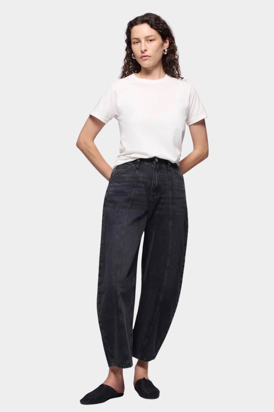 DALA Lido Ankle Jean Hurricane full front view, mid rise ankle length barrel leg jeans in charcoal denim