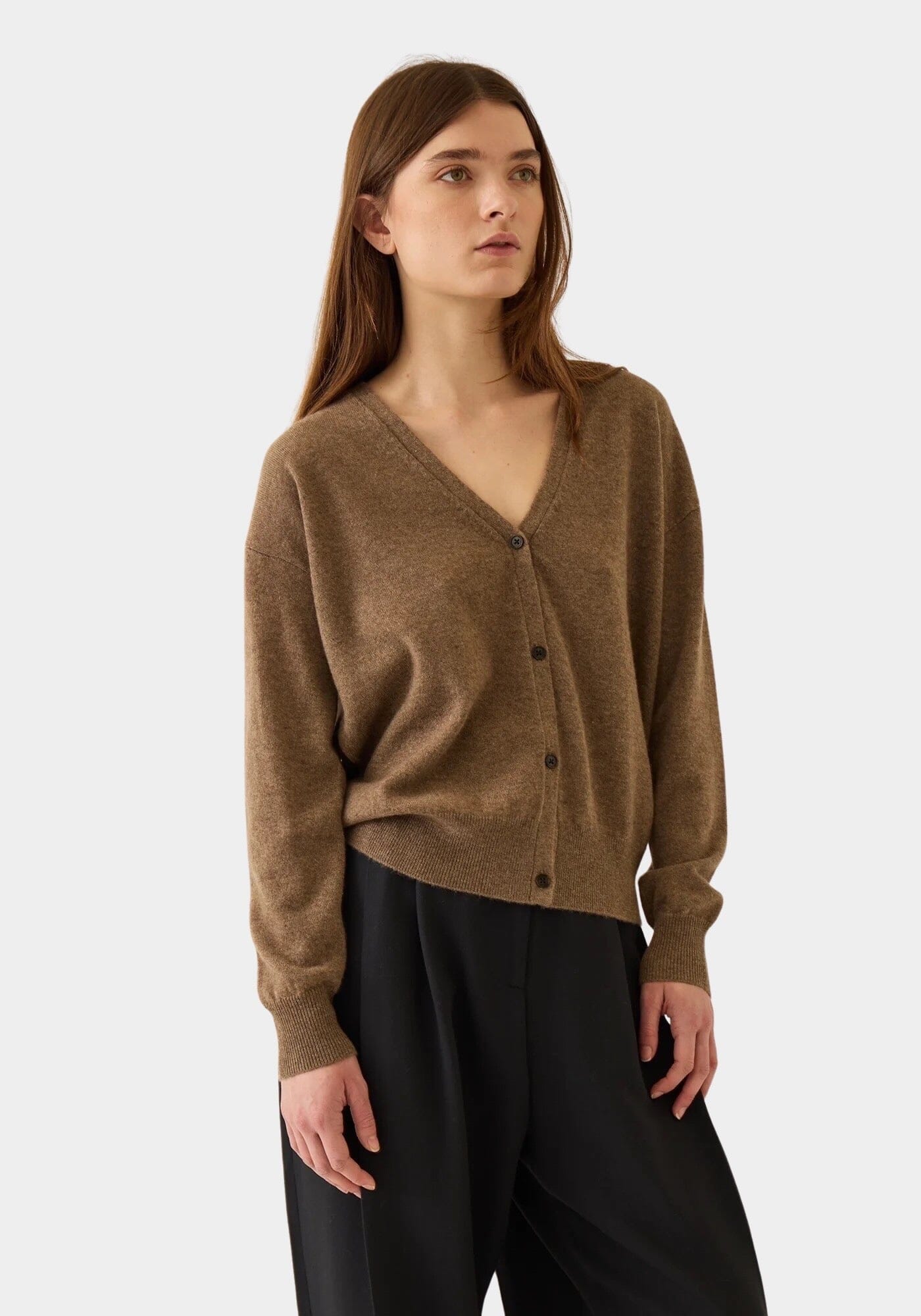 DEMYLEE | Abigail Cashmere Cardigan - Beige/Espresso - SHOP YUCCA Knitwear DEMYLEE - YUCCA artistic clothing for women, Women’s clothing store Denver, boutique stores near me, capsule wardrobe, women’s elevated basics
