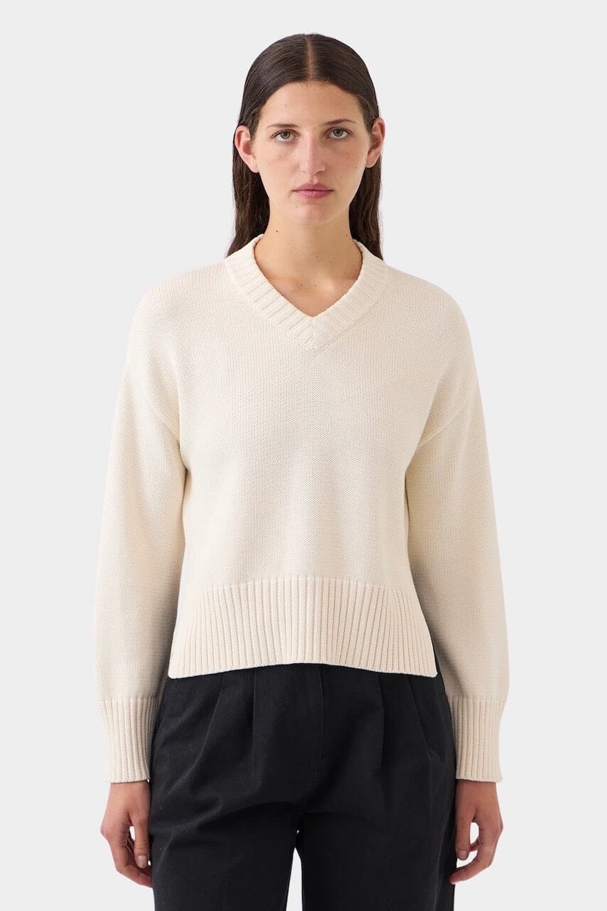 Demylee | Faris Cotton Sweater In Off White - SHOP YUCCA Sweater DEMYLEE - YUCCA Yucca store Denver, women’s clothing boutique near me, high quality capsule wardrobe, boutiques near me, women’s high quality sweaters