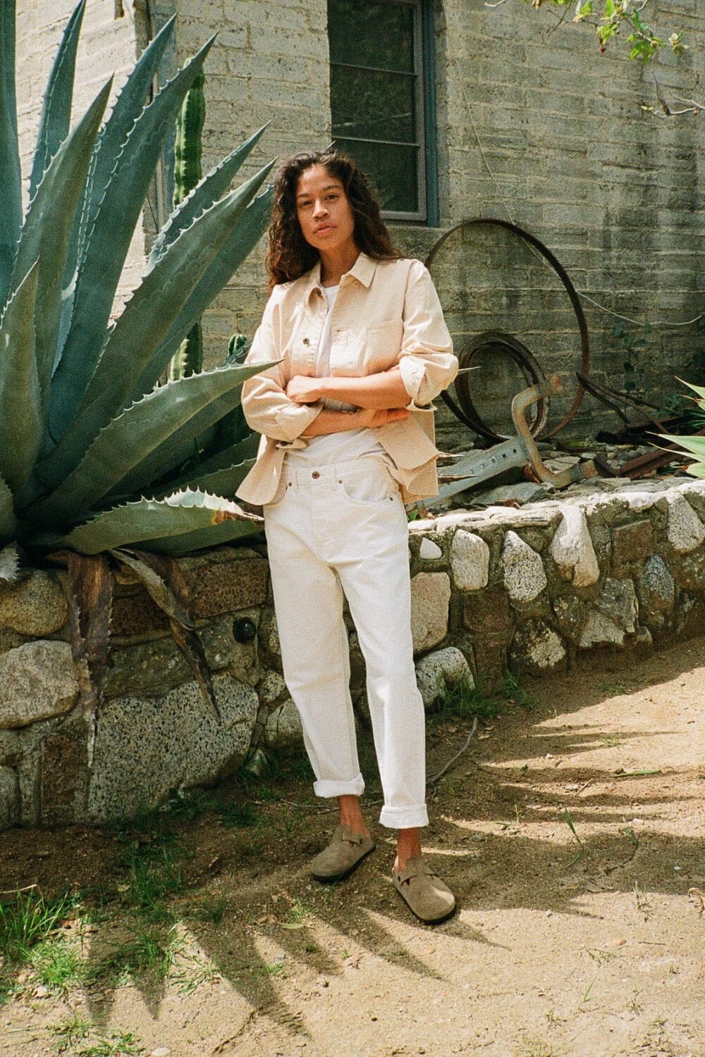 Hey Gang | The Loose Crop In White - SHOP YUCCA Pants HEY GANG - YUCCA, Best boutique shopping in Denver, boutiques Denver, high end denim jeans online, capsule wardrobe, shop local Denver.