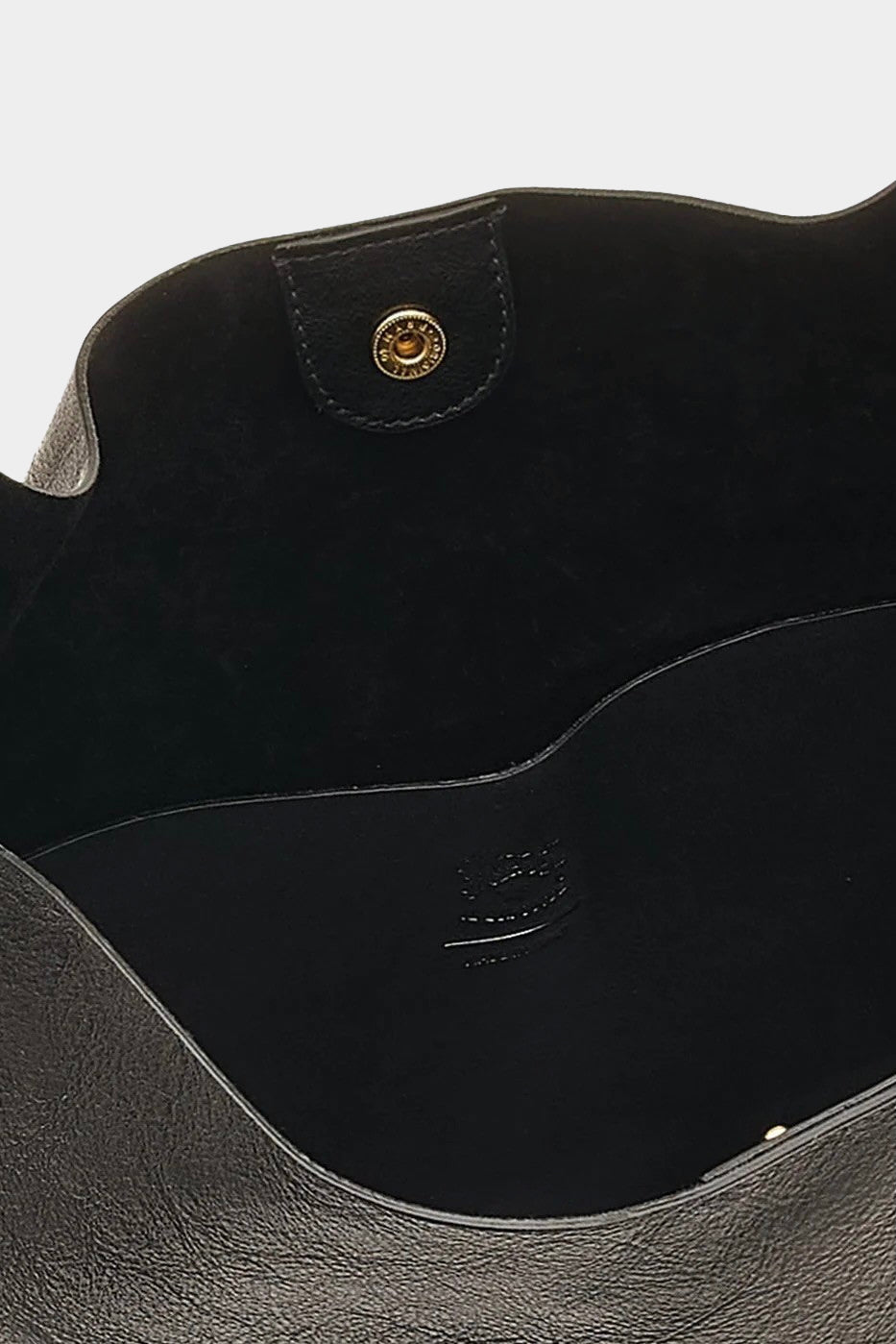IL BISONTE leather shoulder bag black interior compartment detail