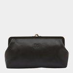 IL BISONTE Manuela leather clutch black front view