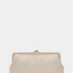 IL BISONTE Manuela leather clutch milk front view