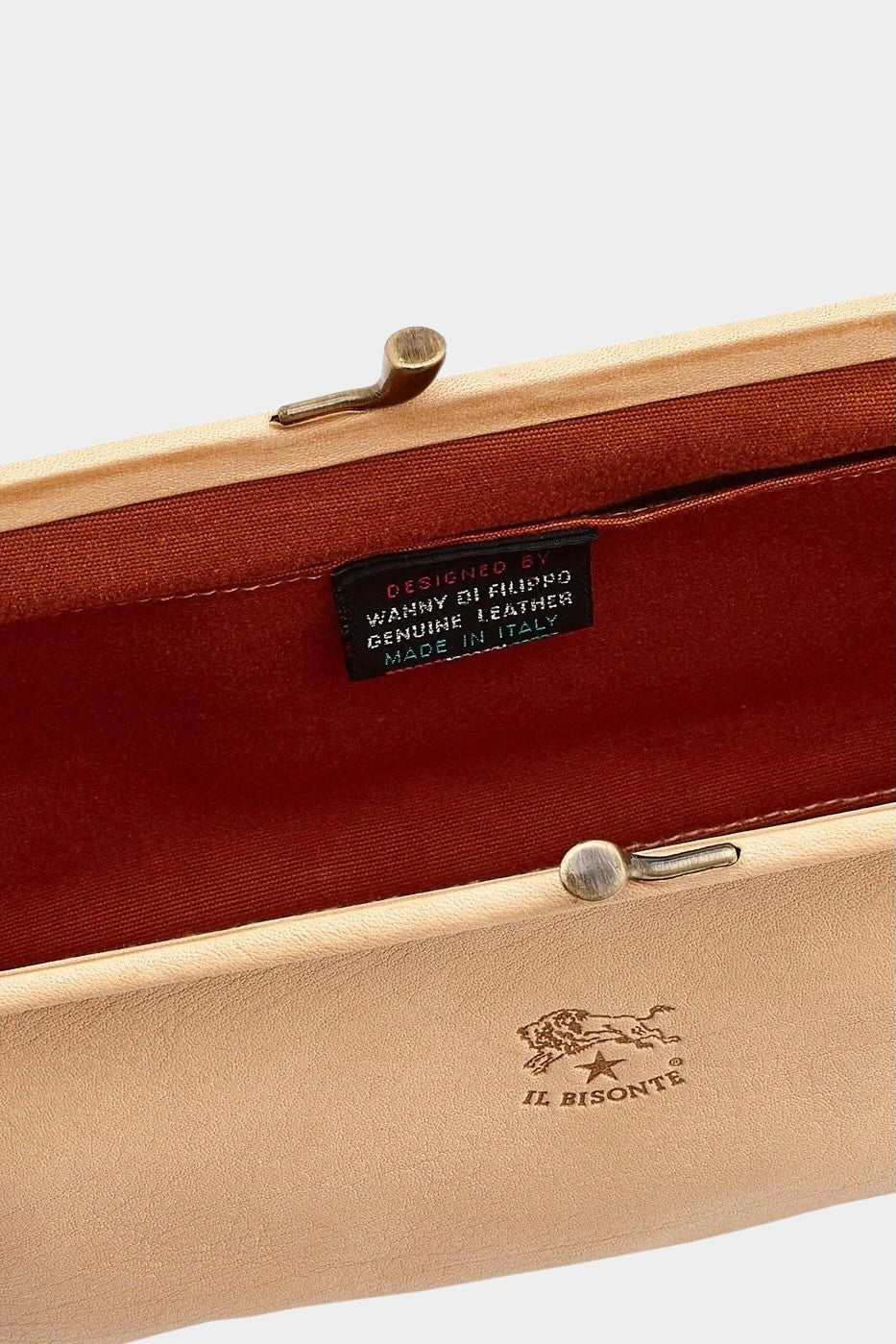 IL BISONTE Manuela leather clutch natural interior view