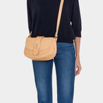 IL BISONTE structured leather crossbody bag natural shoulder styling