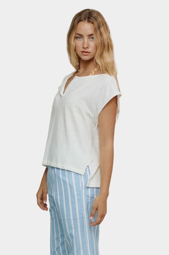 Jungmaven Sonora tee washed white side view high low hem