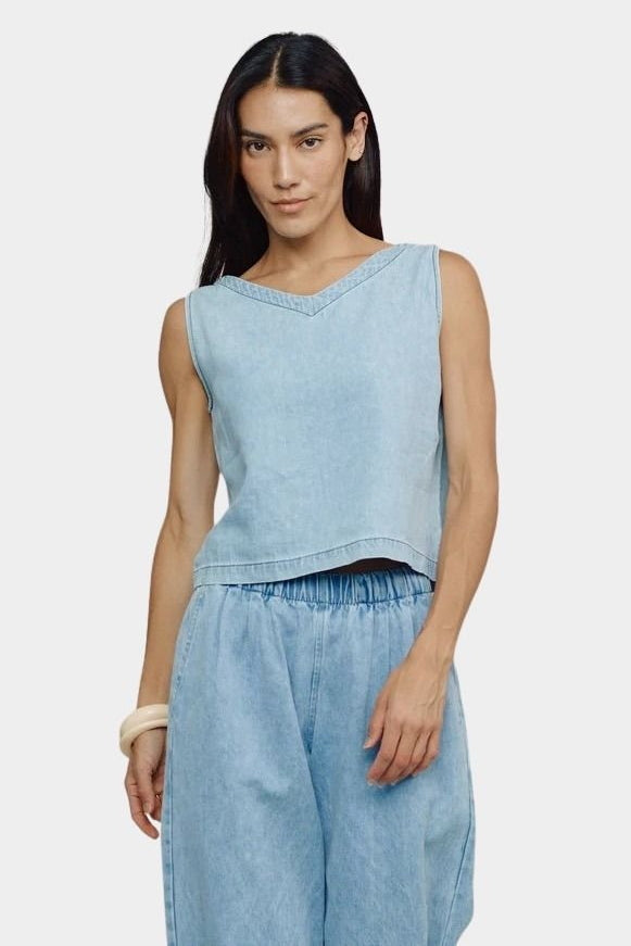 Jungmaven Teton Summer Denim Tank Light front close view model wearing V neck hemp denim tank
