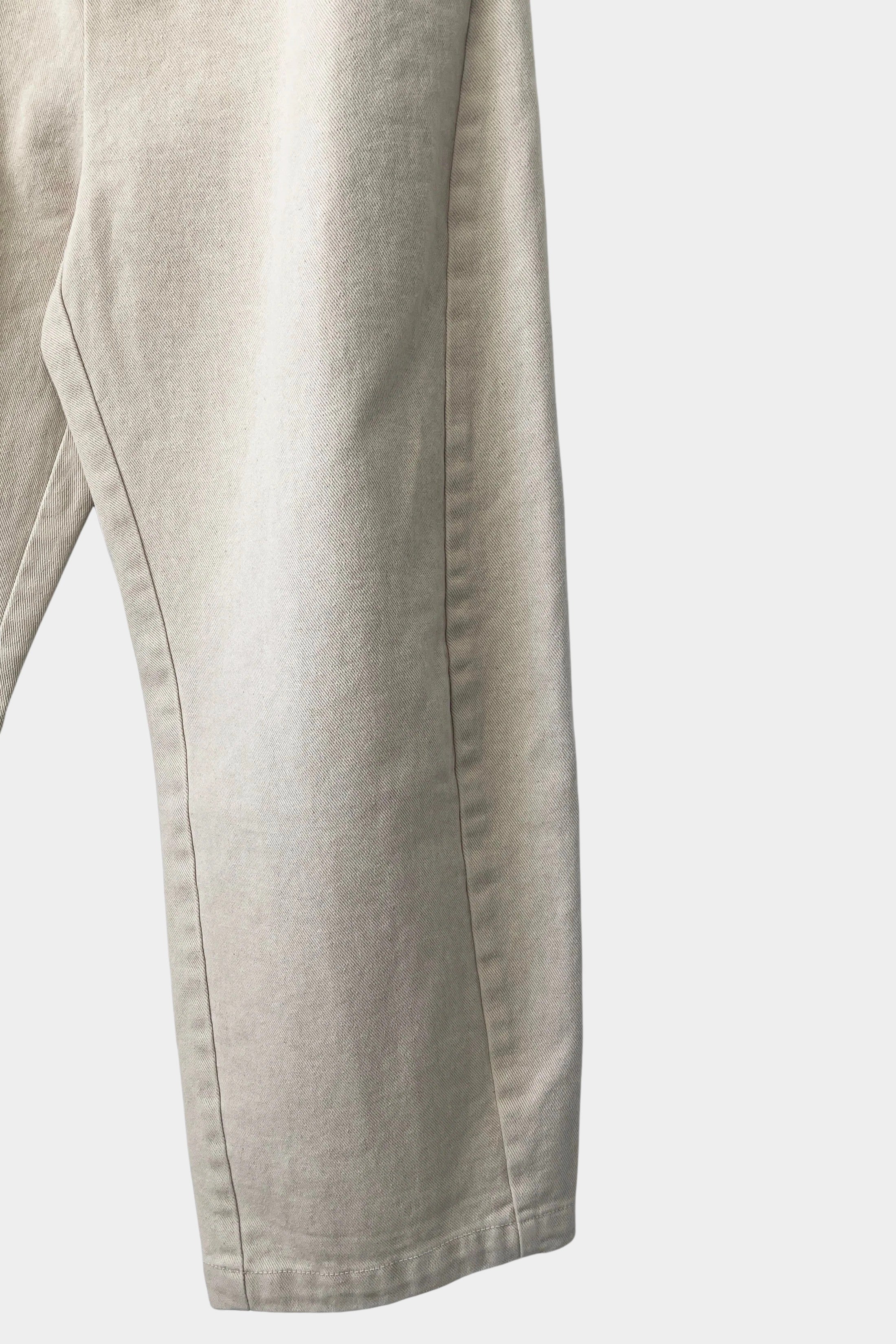 Le Bon Shoppe Arc Pants Naturel cotton twill curved side panel and cropped hem detail
